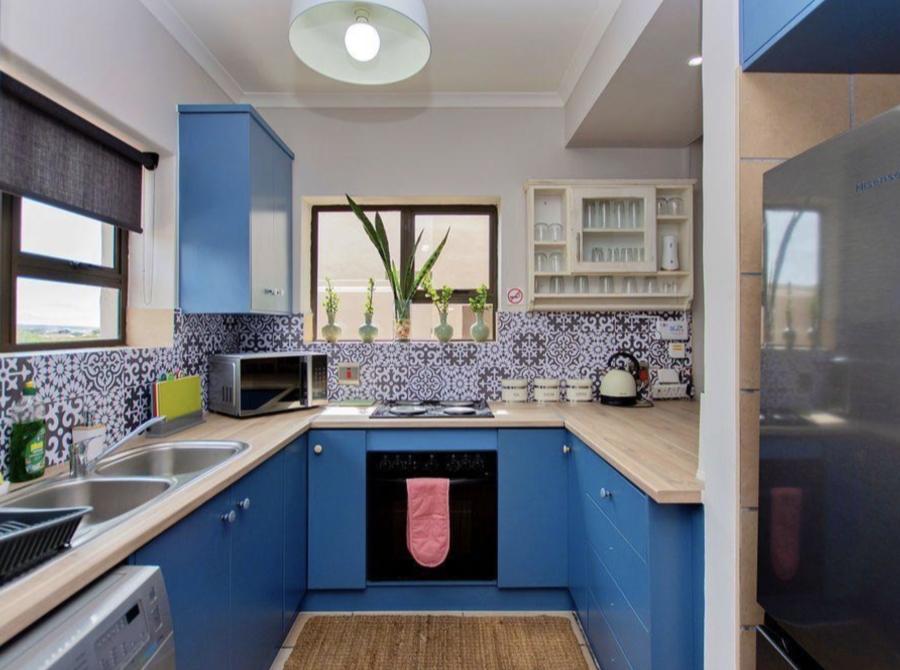 2 Bedroom Property for Sale in Helios Place Western Cape